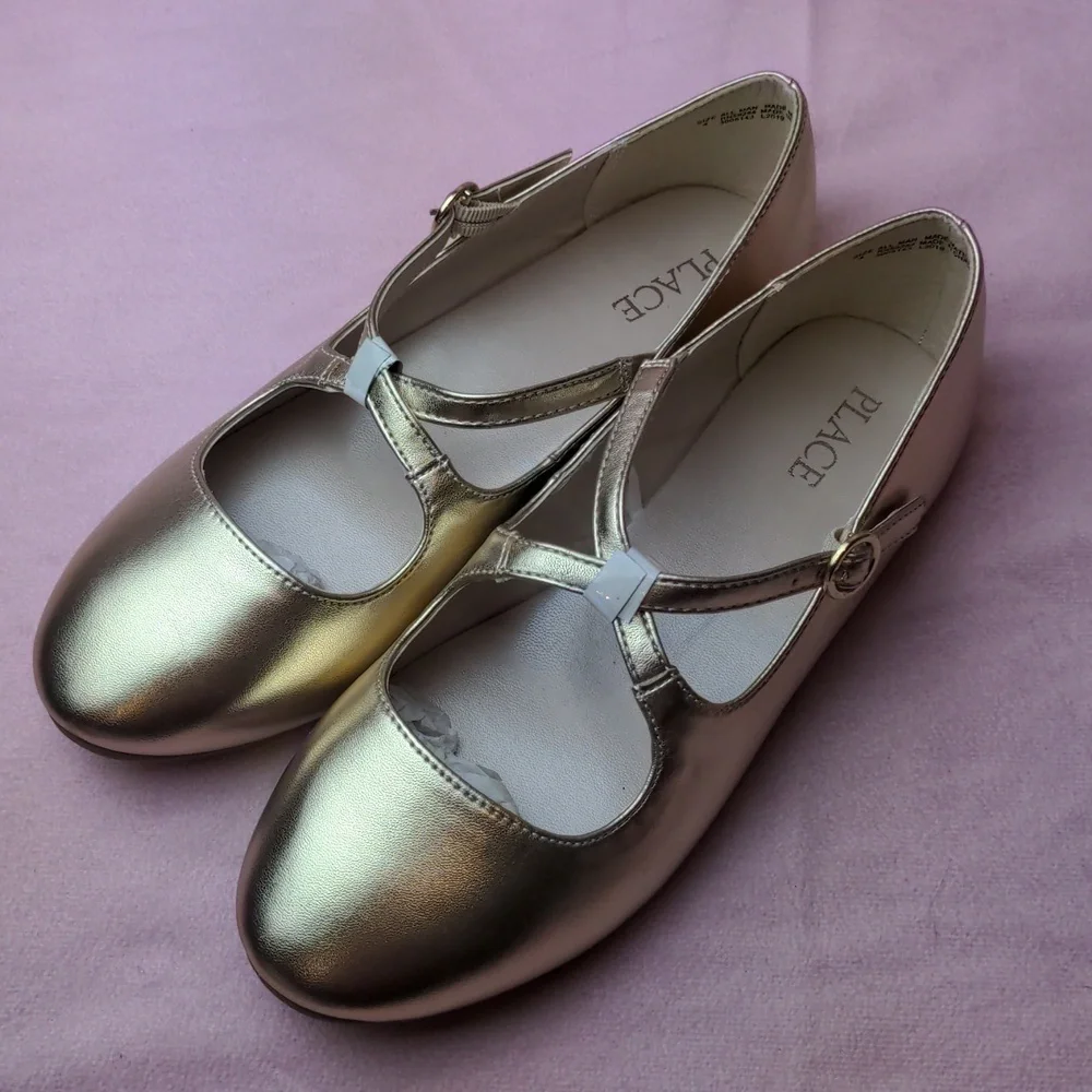 The Children's Place Shiny Gold Metallic Ballet Flats size 4